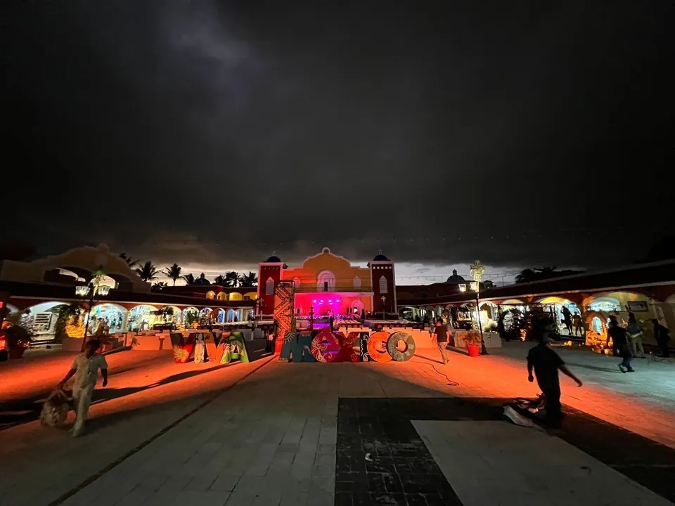 Bahia Principe Riviera Maya Resort celebró el “Día de Muertos” con la tradicional exposición de altares, una…