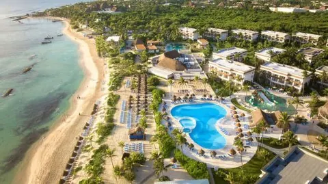 Grupo Piñero celebra el Día Mundial del Turismo