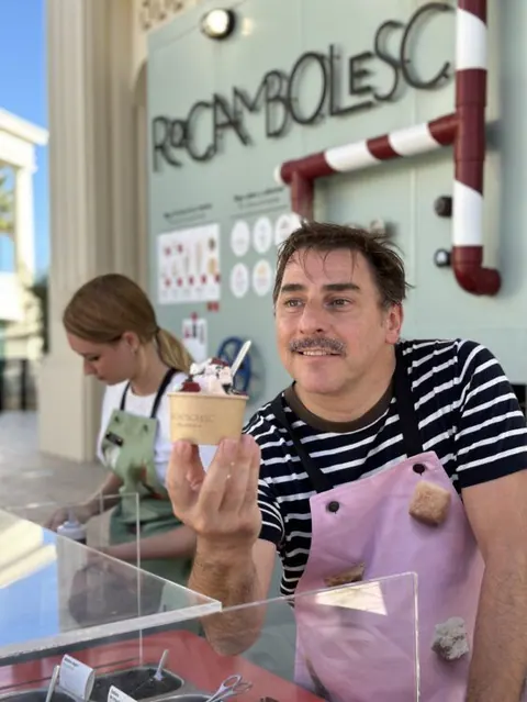 Rocambolesc regresa un año más al Hotel Balneario Las Arenas de Valencia
