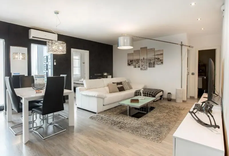 Salón de un apartamento turístico gestionado por Stay Unique